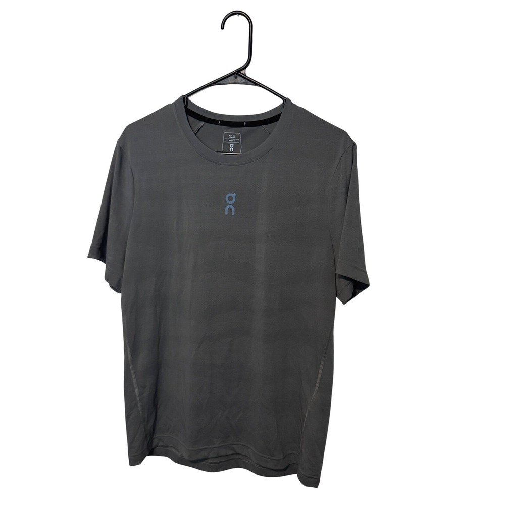 On Cloud Running Trail-T Shirt Men Small Gray Performance Technical Mesh Stretch